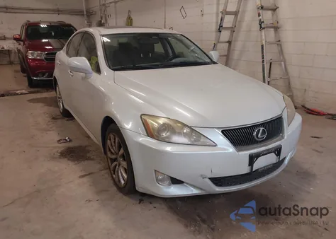 2008 Lexus Is 250 z USA, uszkodzony, nr VIN JTHCK262282025864